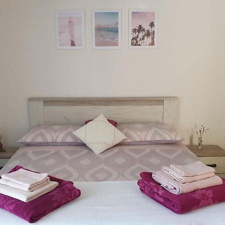 Apartmani Sofia Нивице Екстериор снимка