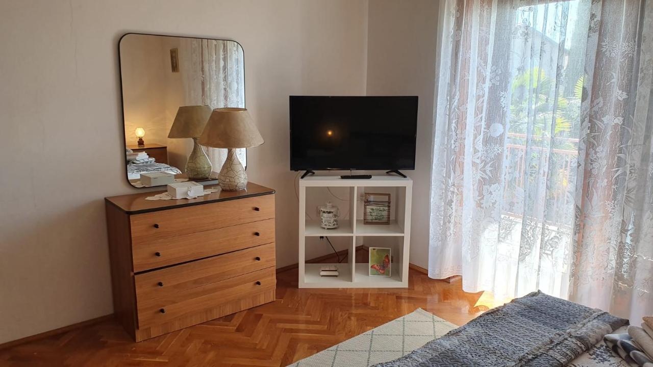 Apartmani Sofia Нивице Екстериор снимка